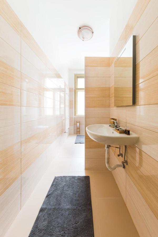 Boheme Apartment Prague Three Εξωτερικό φωτογραφία